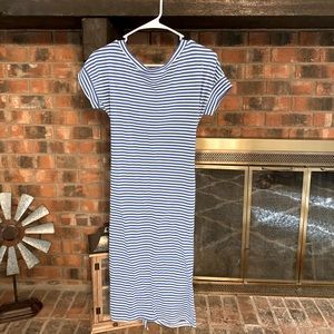 Stripped fitted dress with pockets